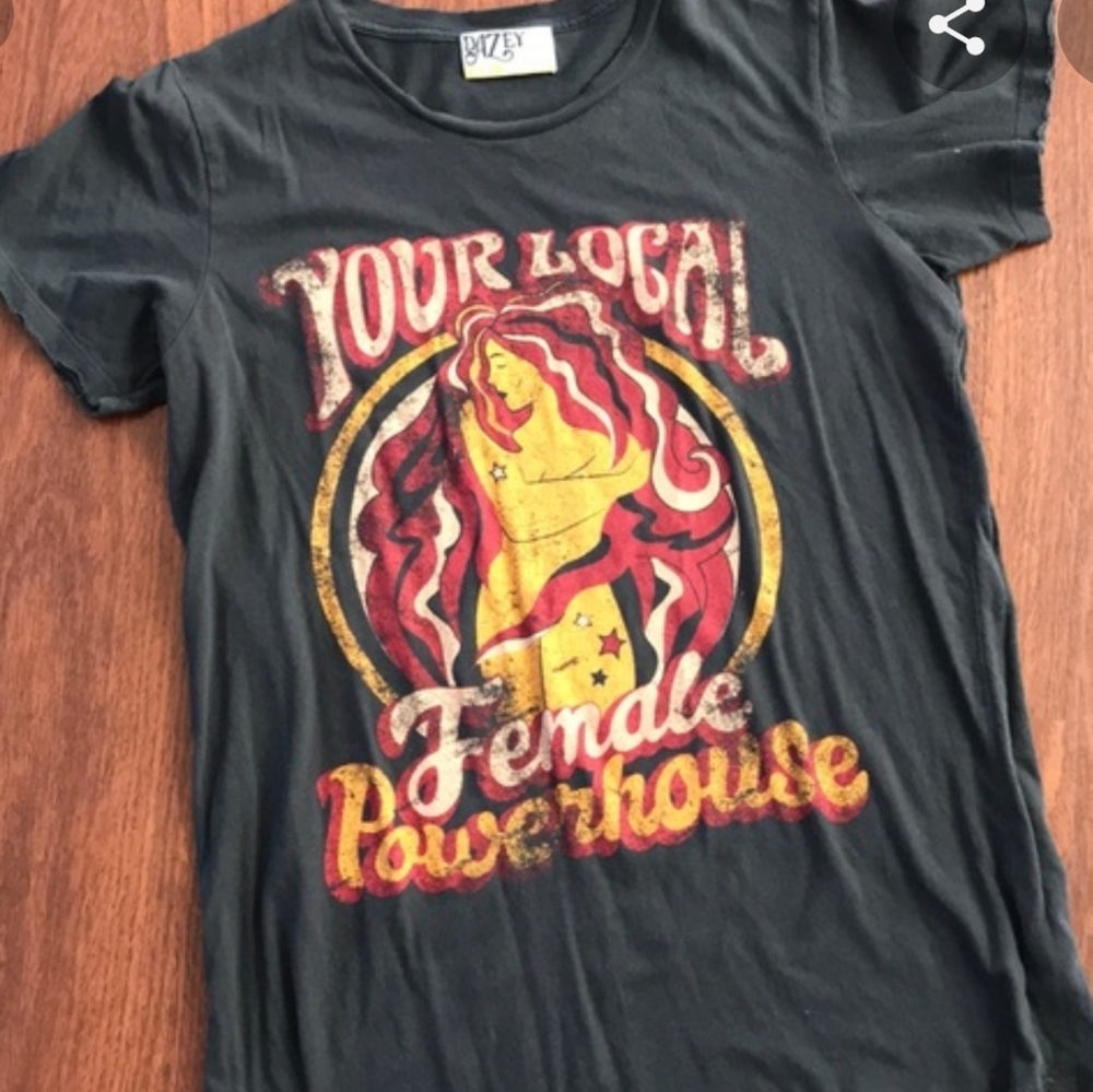 ISO: your LOCAL FEMALE POWERHOUSE t by DAZEY_LA